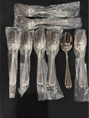 Reed & Barton Domain 18/10 Stainless Steel Oval Soup Spoons – New - Set of 8